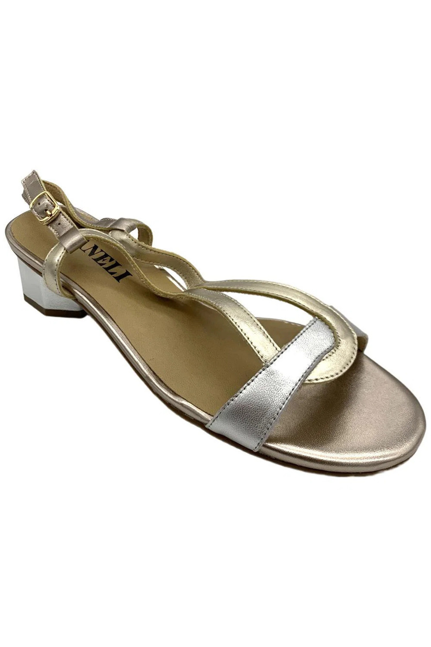 Vaneli Women's Hollie Slingback Strappy Sandals Silver/Platino/Shell - Medium